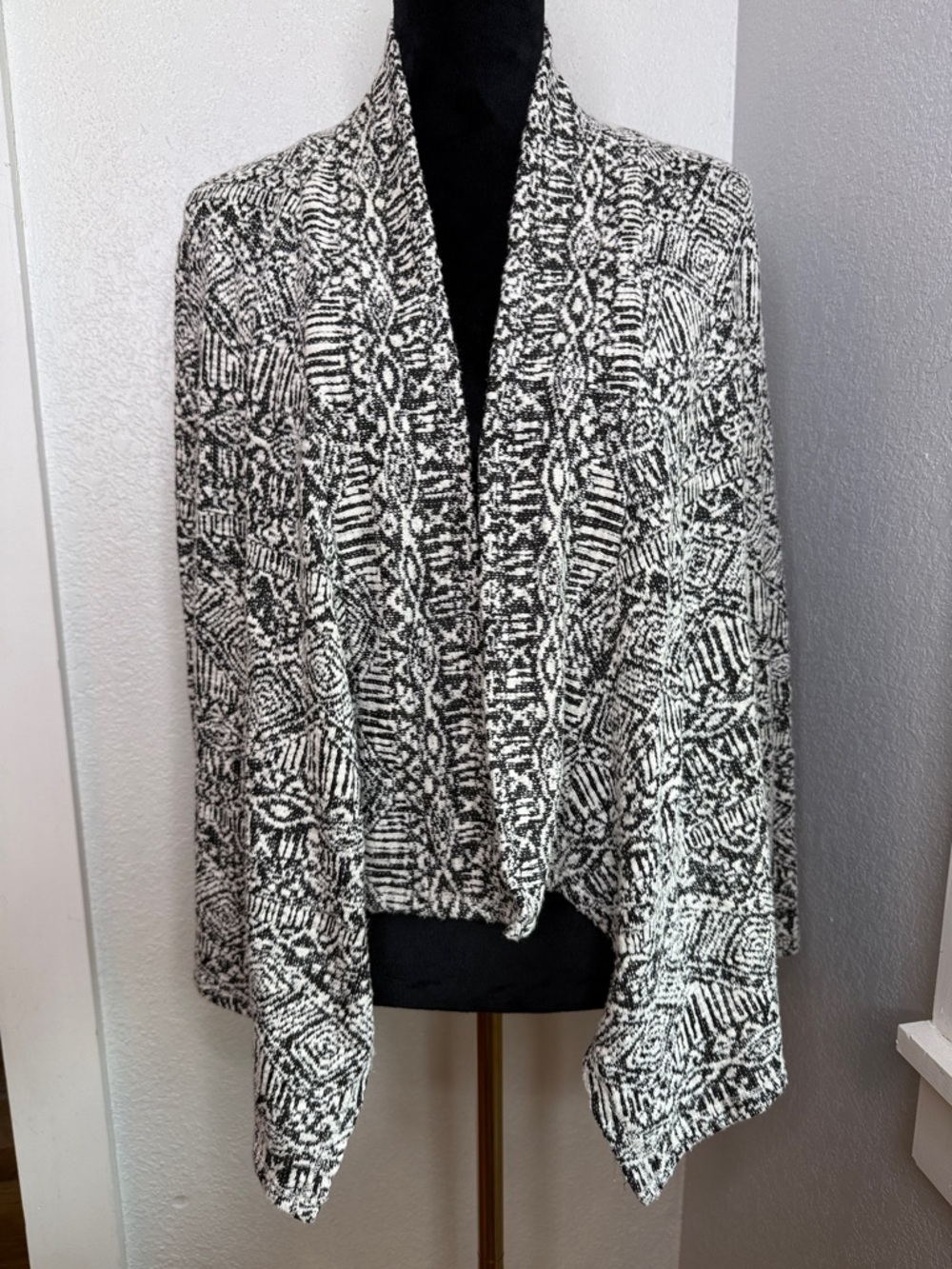 Ariat Black White Knit Open Cardigan Sweater Boho Western Aztec Coastal Cowgirl